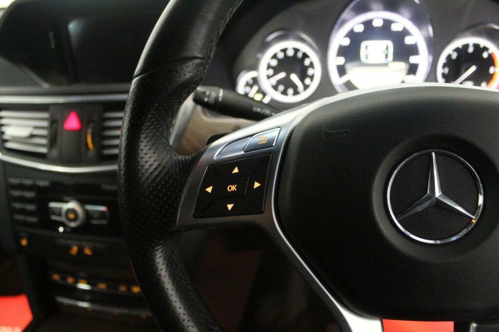 Mercedes-Benz E Class E250 Cdi Blueefficiency Avantgarde 5-Door Grey #38