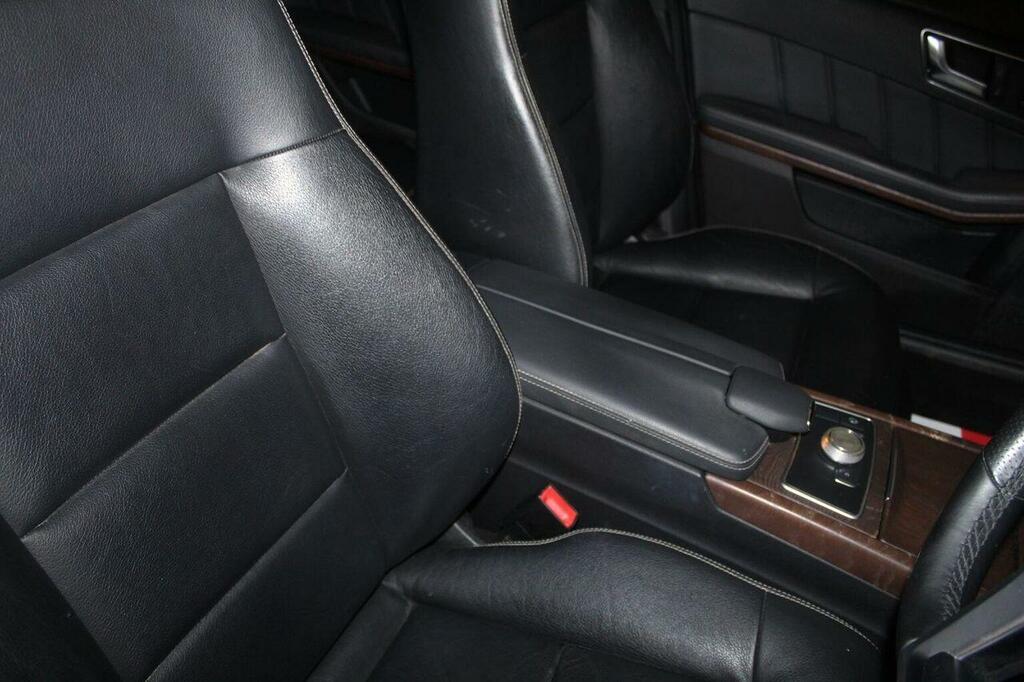 Mercedes-Benz E Class E250 Cdi Blueefficiency Avantgarde 5-Door Grey #36
