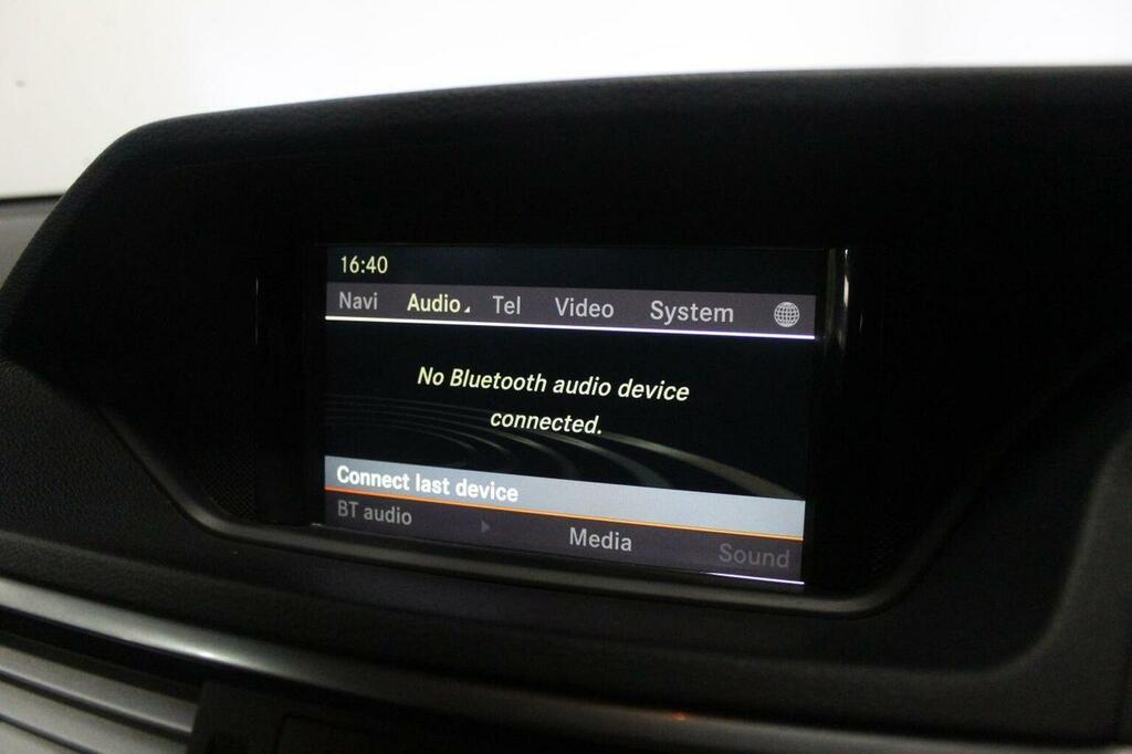 Mercedes-Benz E Class E250 Cdi Blueefficiency Avantgarde 5-Door Grey #29