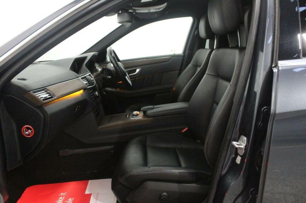 Mercedes-Benz E Class E250 Cdi Blueefficiency Avantgarde 5-Door Grey #43
