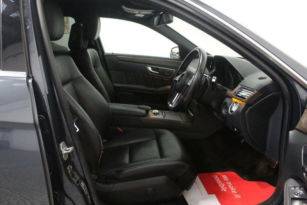 Mercedes-Benz E Class E250 Cdi Blueefficiency Avantgarde 5-Door Grey #25