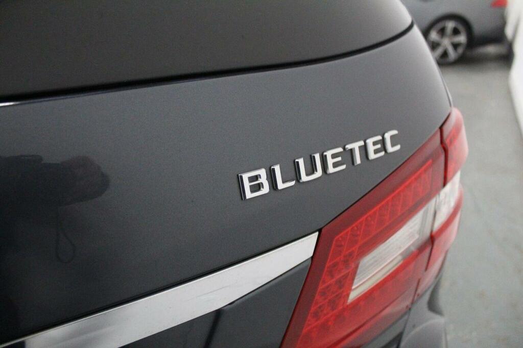 Mercedes-Benz E Class E250 Cdi Blueefficiency Avantgarde 5-Door Grey #12