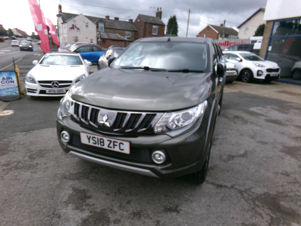 Mitsubishi L200 2.4 Di-d 4Wd Barbarian Dcb  #3