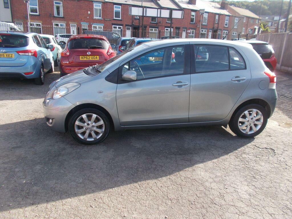 Toyota Yaris 1.33 Dual Vvt-i T Spirit Euro 5 S S Silver #4