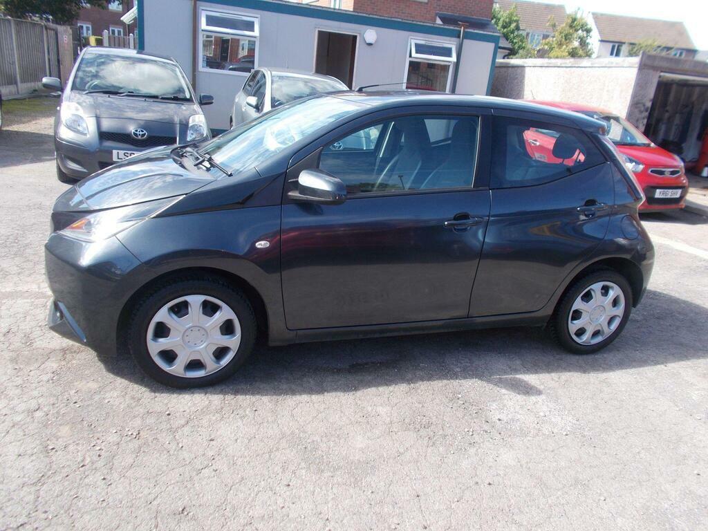 Toyota Aygo 1.0 Vvt-i X-pression Euro 5 Grey #4