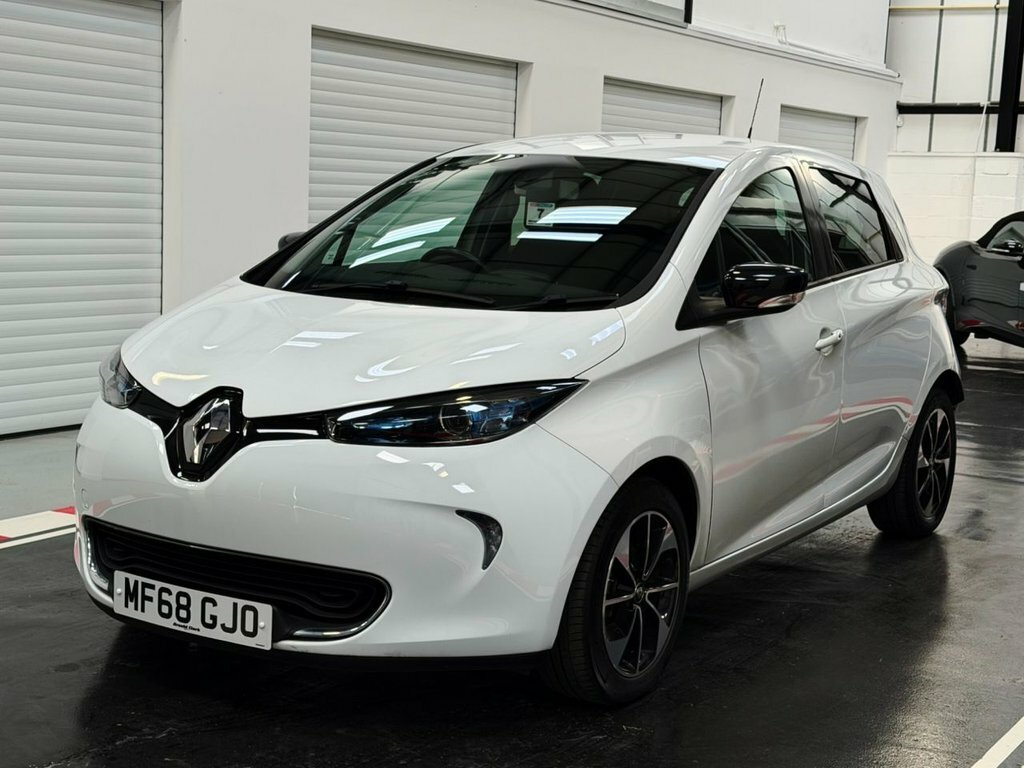 Renault Zoe Hatchback MF68GJO White #6