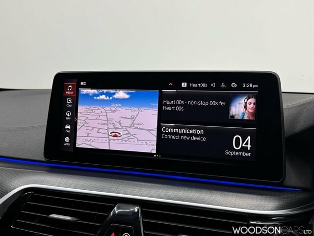 BMW 5 Series Saloon Black #10