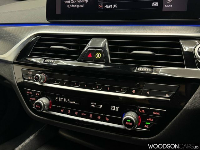 BMW 5 Series Saloon Black #27