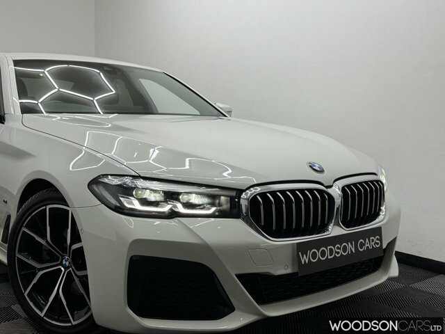 BMW 5 Series Saloon Black #45