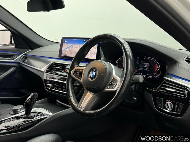 BMW 5 Series Saloon Black #28