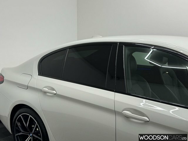 BMW 5 Series Saloon Black #43