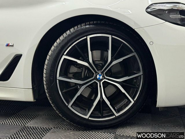 BMW 5 Series Saloon Black #49