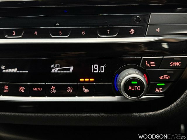 BMW 5 Series Saloon Black #16