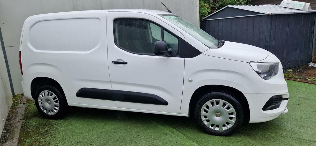 Vauxhall Combo 2000 1.5 Turbo D White #9