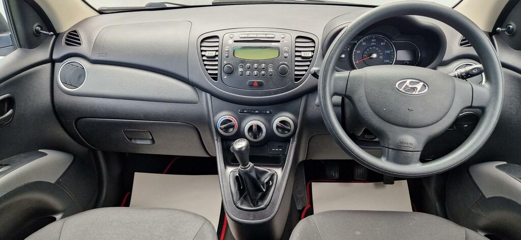 Hyundai I10 Active Black #11