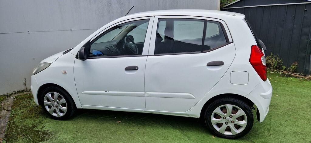 Hyundai I10 Classic White #4