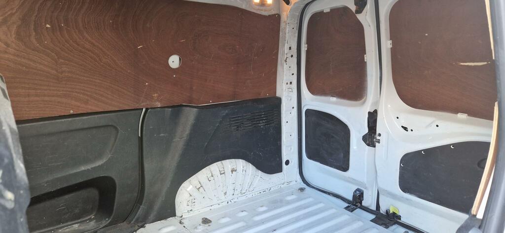 Vauxhall Combo Turbo D 2300 Sportive White #12