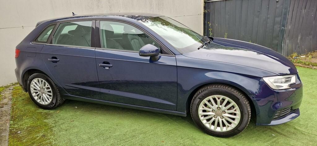 Audi A3 Sportback Se Technik Tdi Blue #4