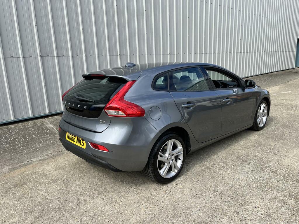 Volvo V40 Momentum Nav Plus ND66NKS Grey #5