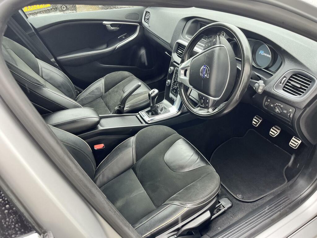 Volvo V40 R-design Silver #2