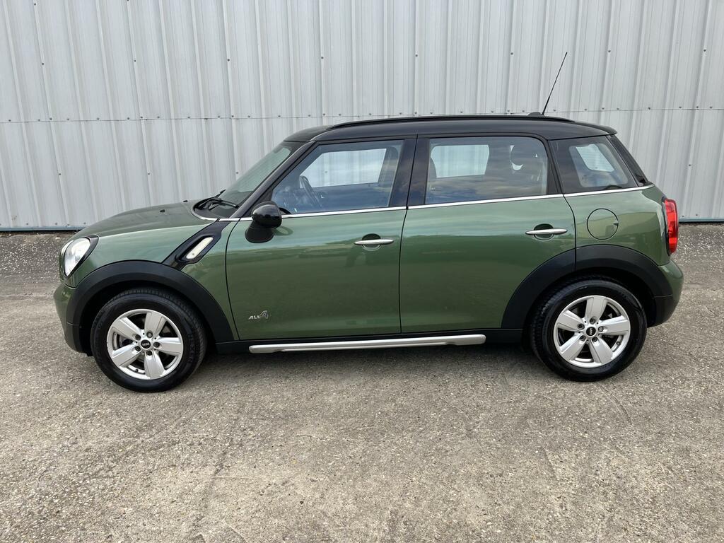 Mini Countryman 1.6 Cooper D Suv All4 Euro 6 S Green #2