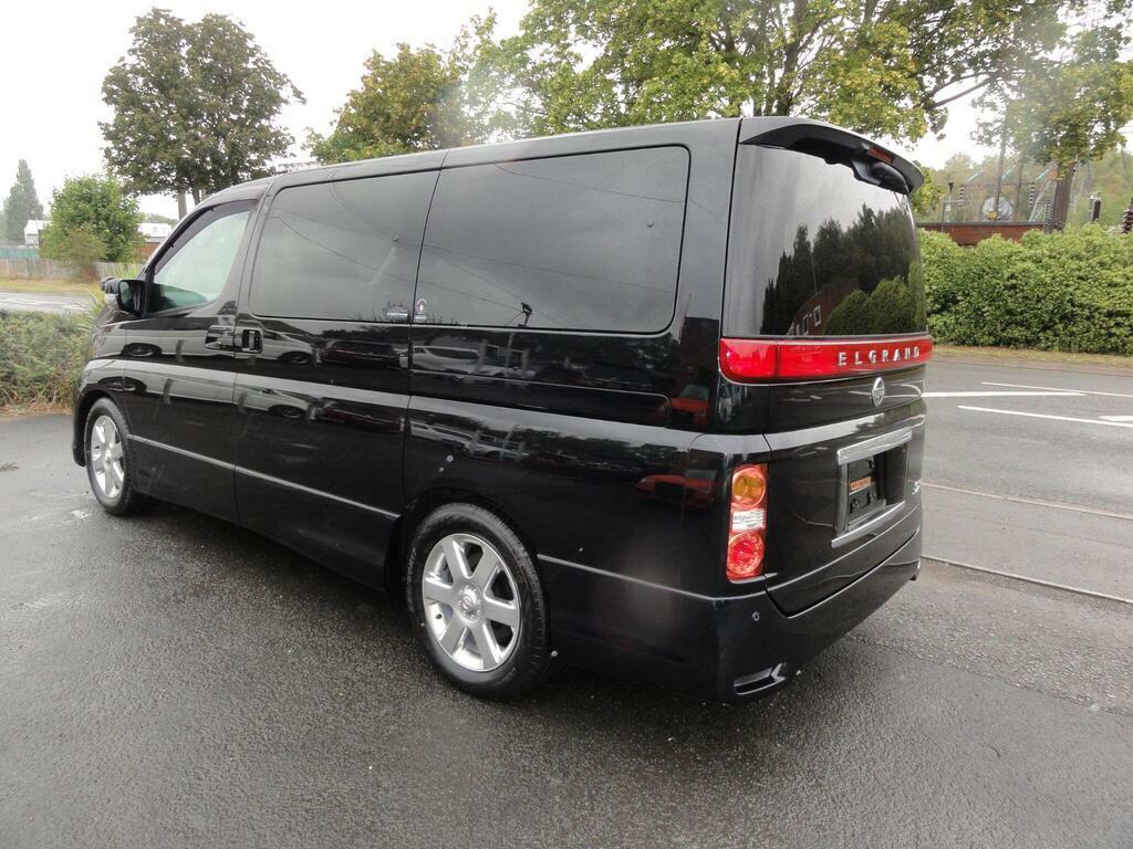 Nissan Elgrand Highway Star Fresh Import 2.5 Black #6