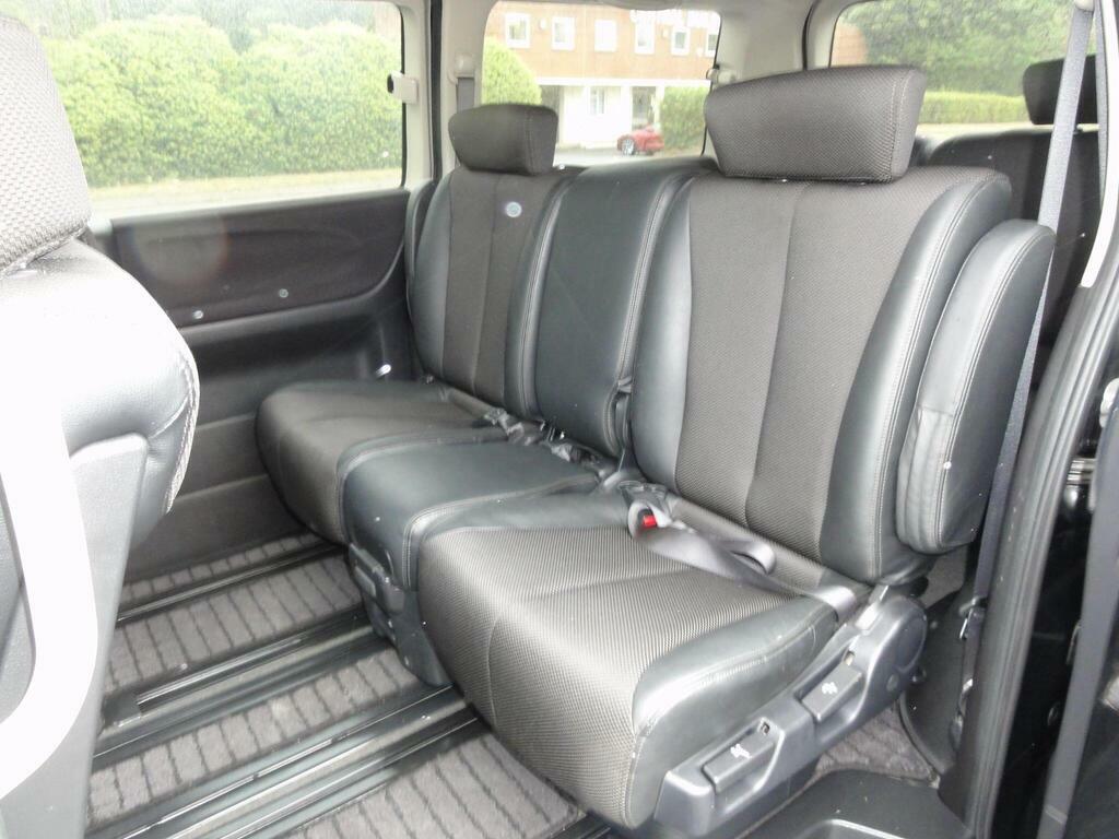 Nissan Elgrand Highway Star Fresh Import 2.5 Black #3