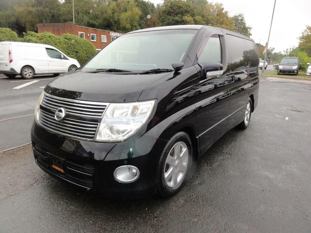Nissan Elgrand Highway Star Fresh Import 2.5 Black
