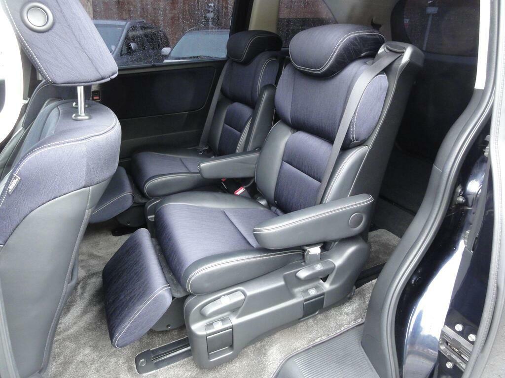 Honda Odyssey 2.4 Absolute Ex Black #2