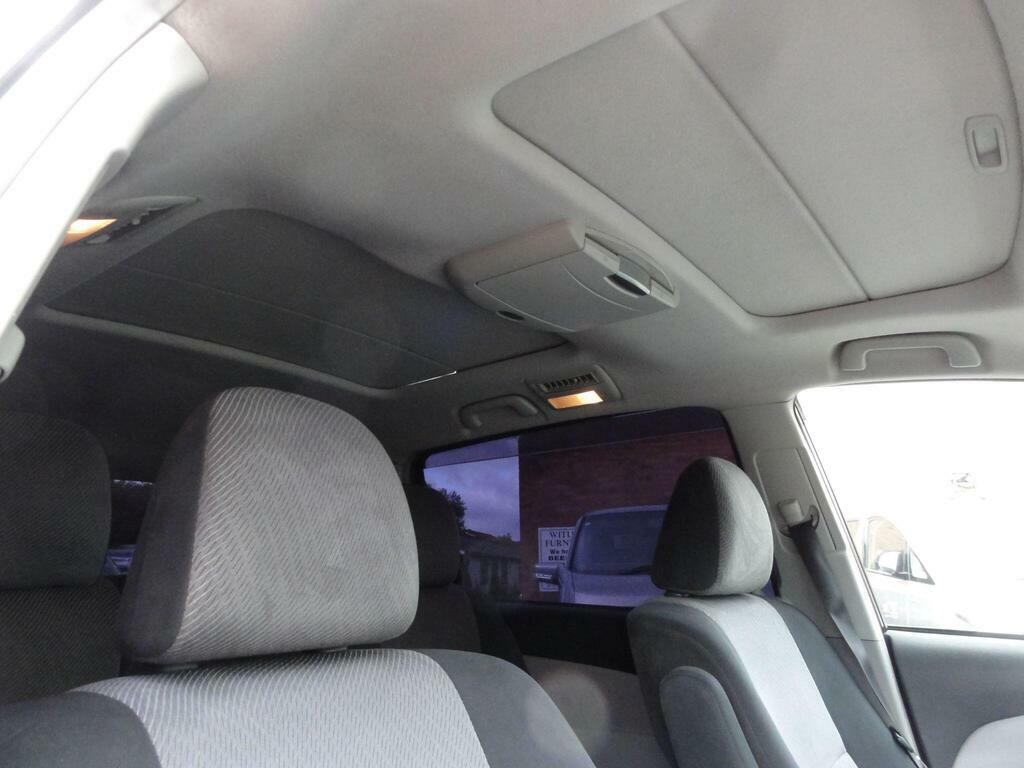 Toyota Estima   #9