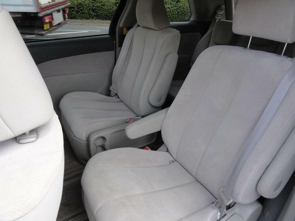 Toyota Estima Hybrid 2.4 Silver #3