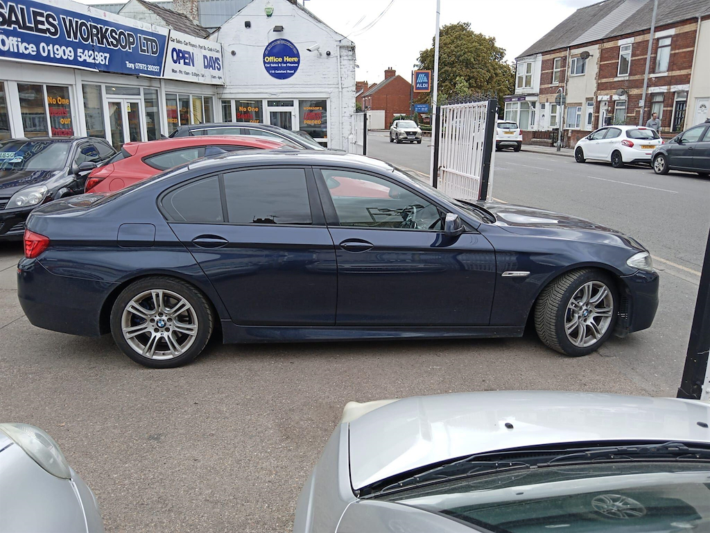 BMW 5 Series 2012 62 520D #7