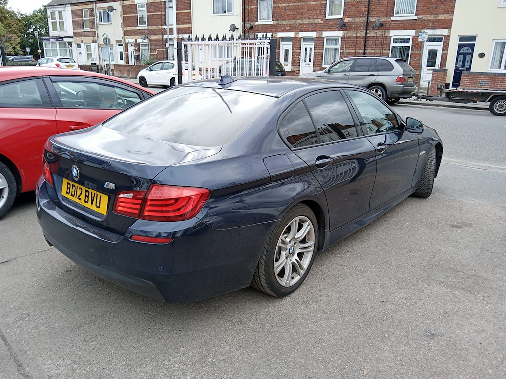 BMW 5 Series Saloon Blue #6