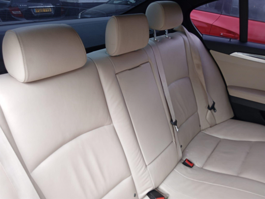 BMW 5 Series 2012 62 520D #20