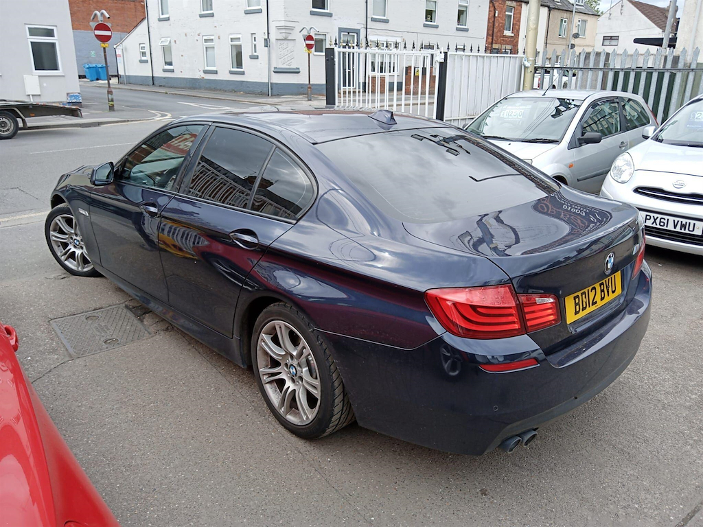 BMW 5 Series Saloon Blue #5