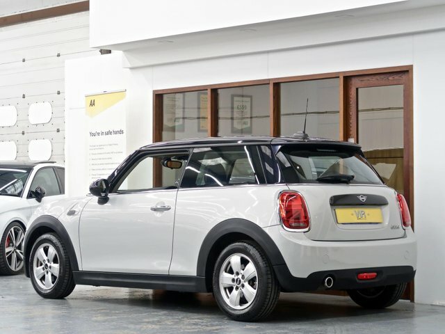 Mini Hatch 1.5 Cooper Classic Euro 6 Ss Silver #3