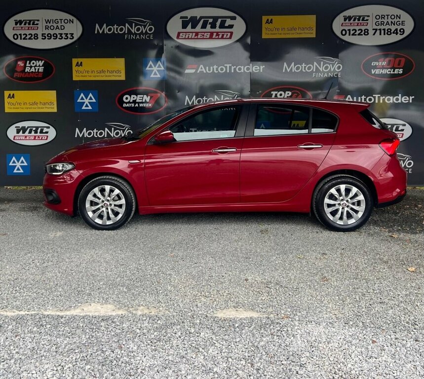 Fiat Tipo 1.6L Easy Plus Red #2
