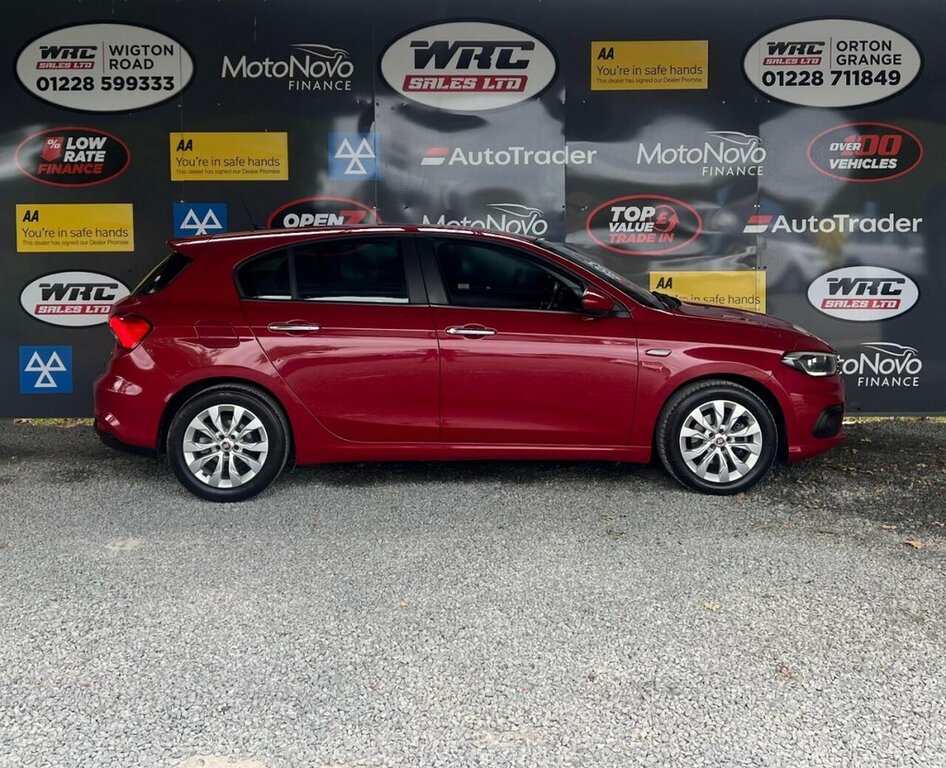 Fiat Tipo 1.6L Easy Plus Red #5