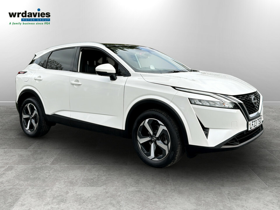 Nissan Qashqai 1.3 Dig-t Mh 158 N-connecta Xtronic White