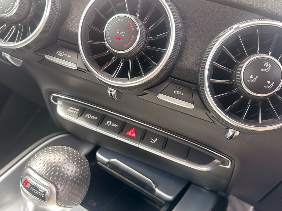 Audi TT Tfsi S Line Black Edition White #30