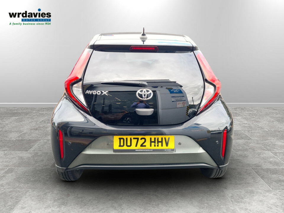 Toyota Aygo X 1.0 Vvt-i Edge Green #6