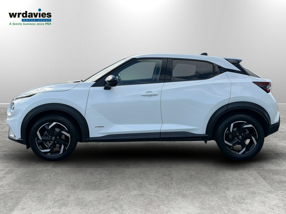 Nissan Juke 1.6 Hybrid N-connecta White #4