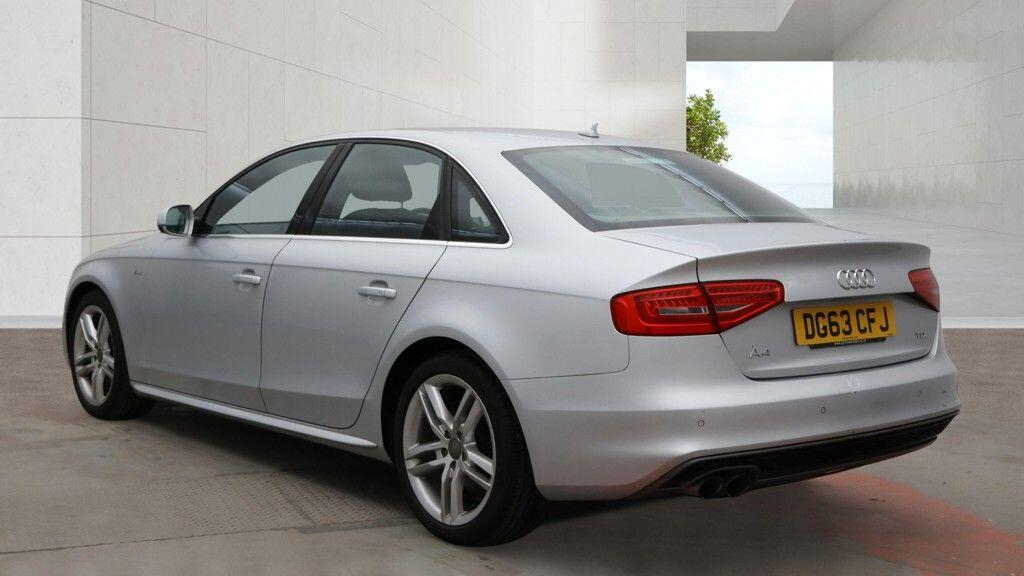 Audi A4 2.0 Tdie Se Technik Black #4