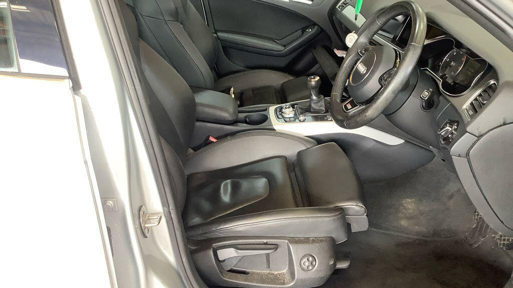 Audi A4 2.0 Tdie Se Technik Black #9