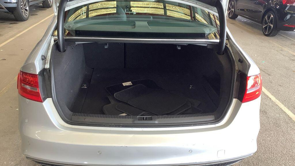 Audi A4 2.0 Tdie Se Technik Black #13