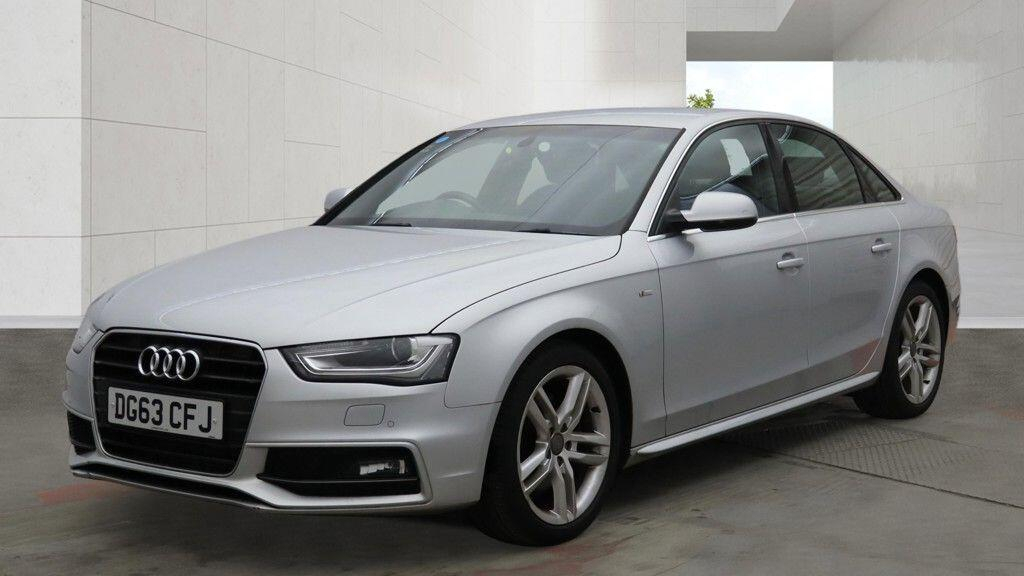 Audi A4 2.0 Tdie Se Technik Black #2