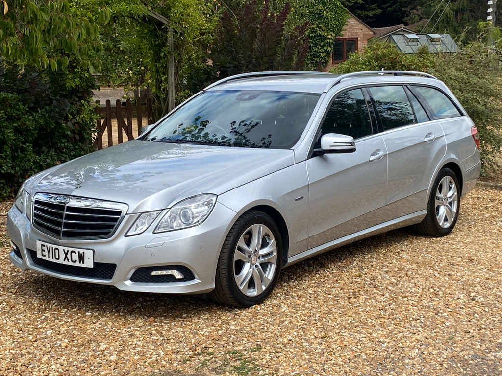 Mercedes-Benz E Class 3.0 Cdi V6 Blueefficiency Avantgarde Estate Di Silver