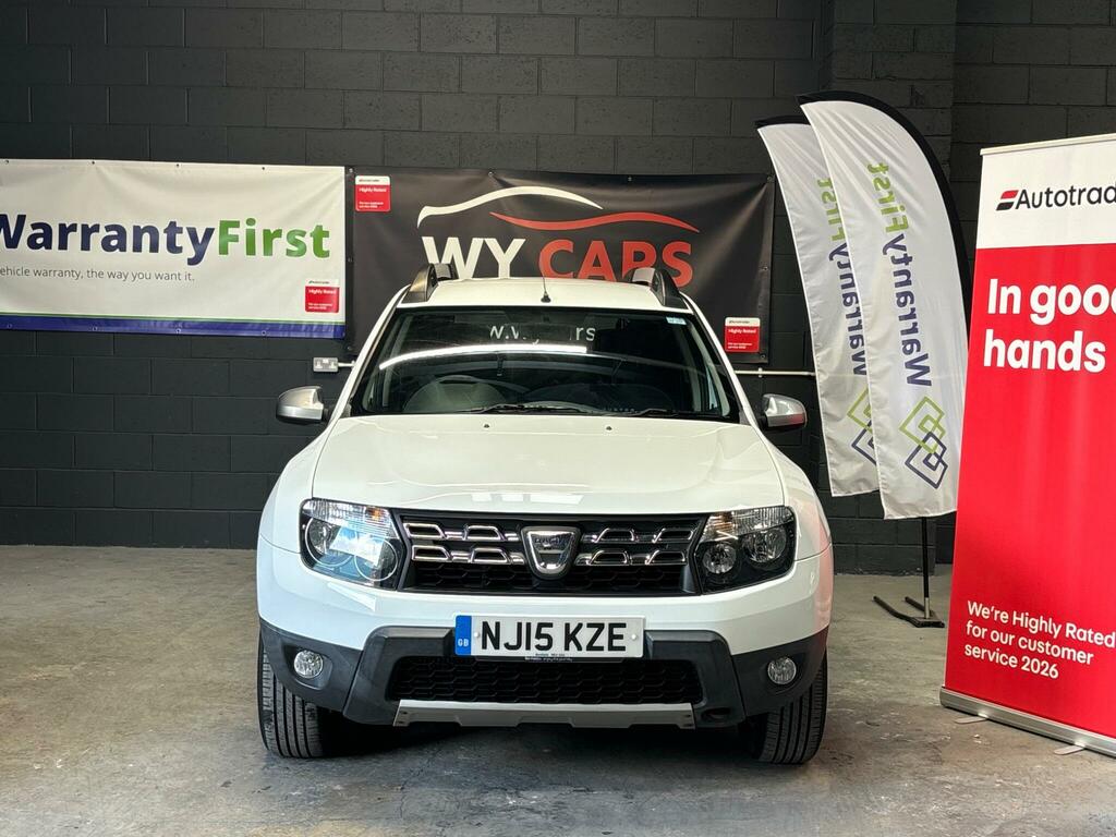 Dacia Duster Laureate White #3