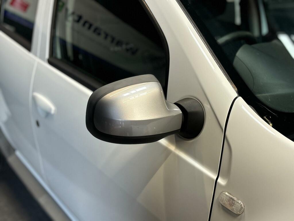 Dacia Duster 1.6 Access Euro 5 White #23