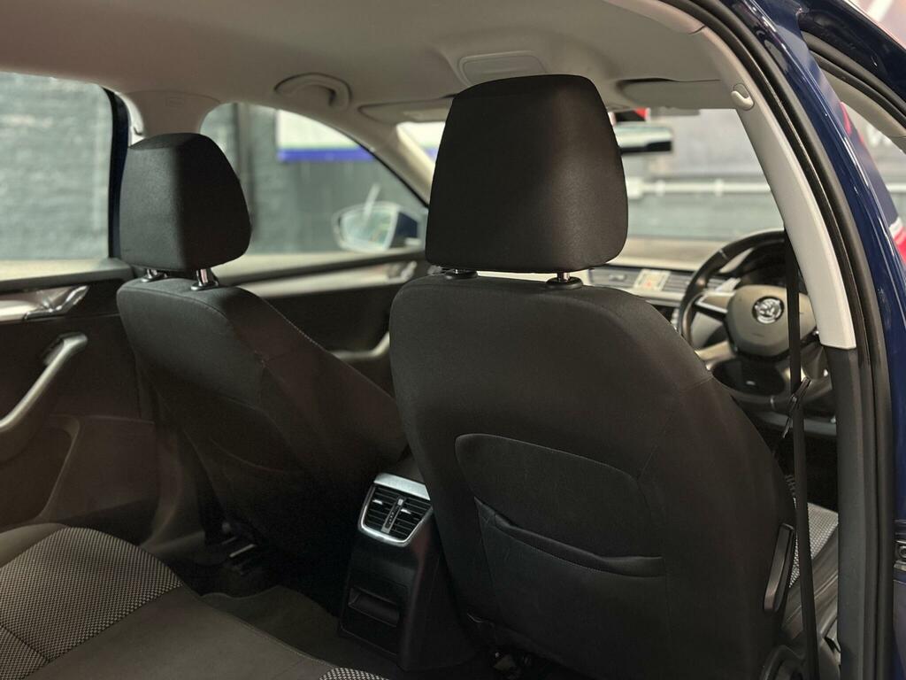 Skoda Octavia Se Blue #13